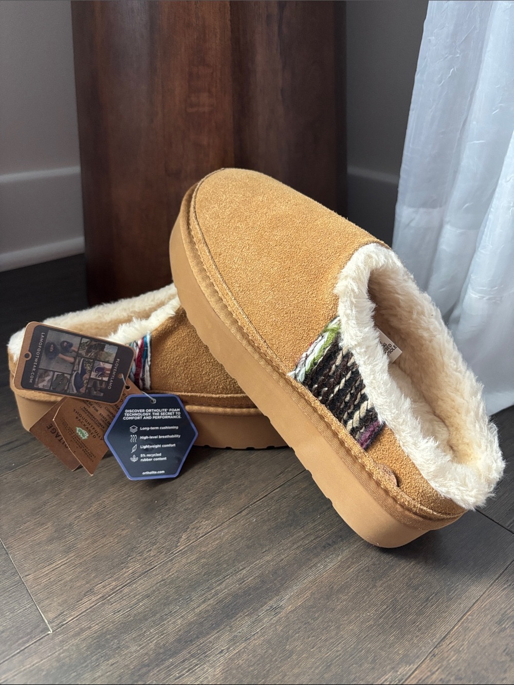 Lamo Jane Ortholite Suede upper,faux fur lining & footbed,rubber outsole,clog